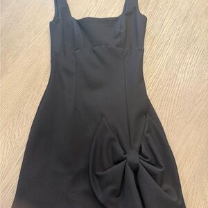 Elliatt Chic Black Mini Dress with Bow Accent